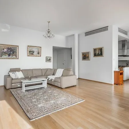 Spacious With Four Terrace, Sauna, Sea View * 赫尔辛基