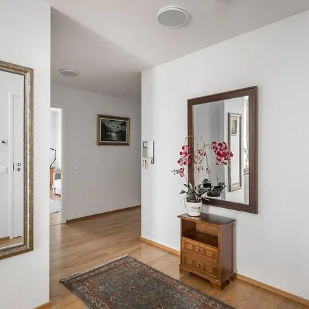 Spacious With Four Terrace, Sauna, Sea View Apartmán