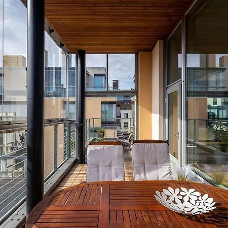 Spacious With Four Terrace, Sauna, Sea View 公寓 *